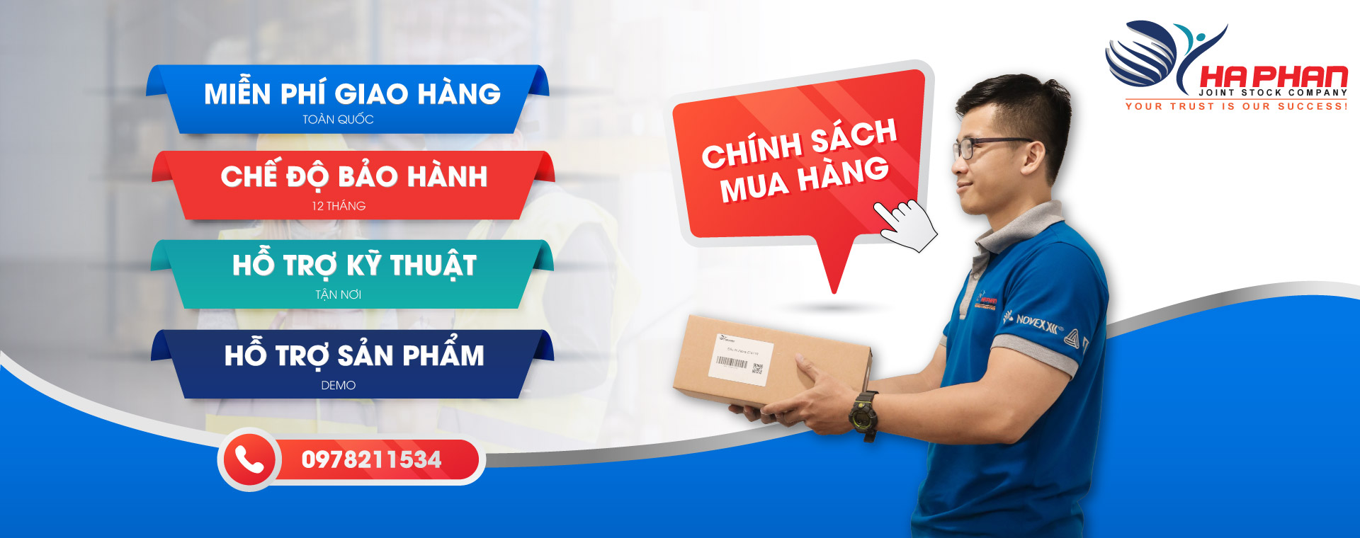 Cover image for HÀ PHAN