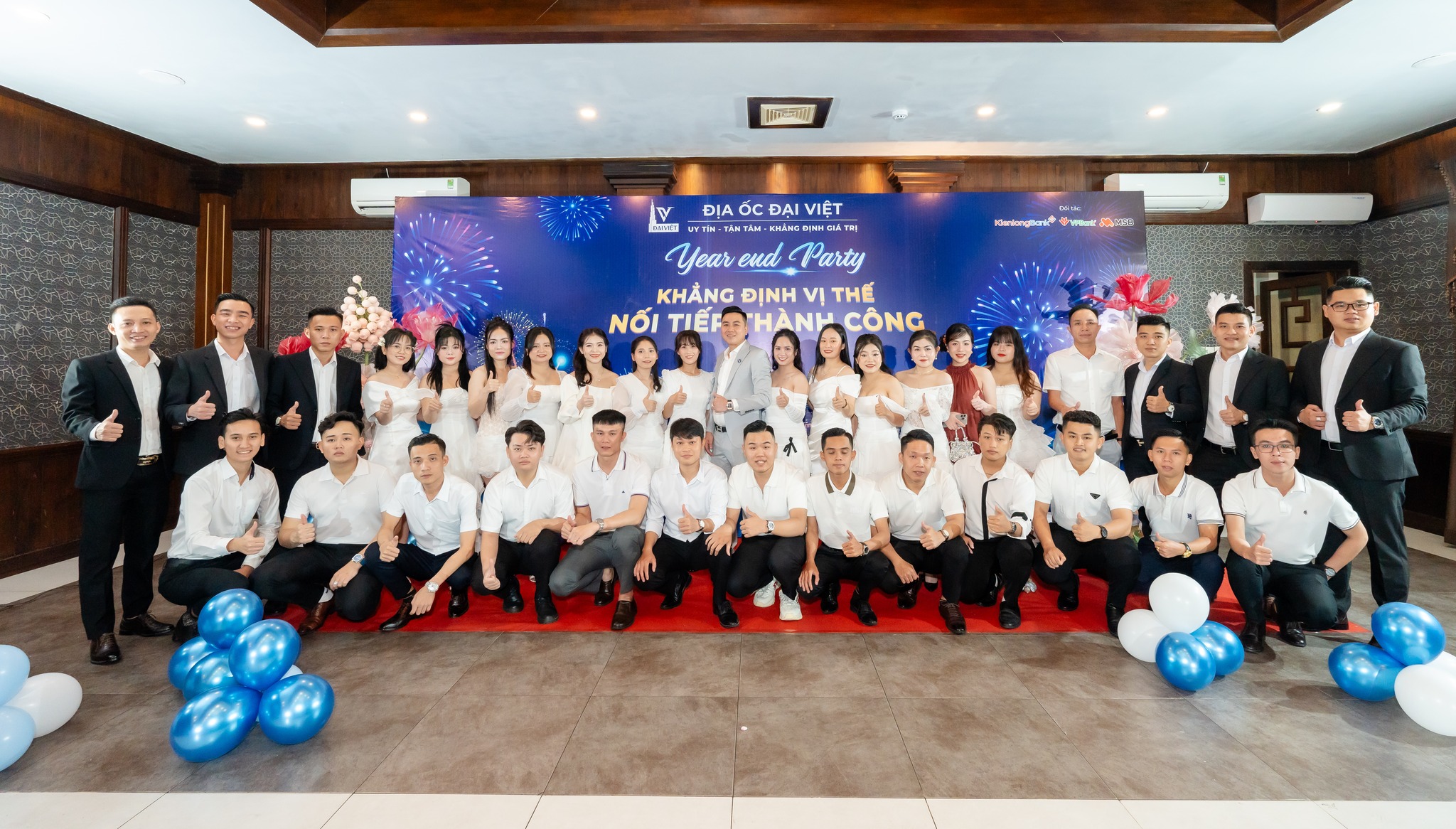 Cover image for Địa Ốc Đại Việt