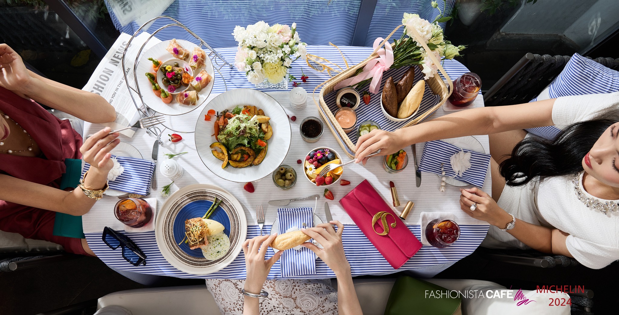 Cover image for Fashionista Cafe