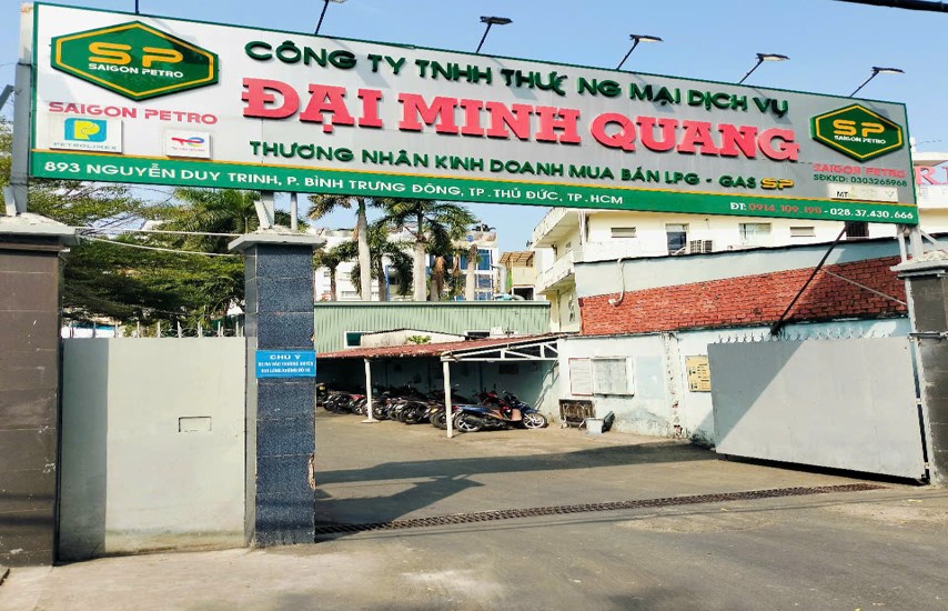 Cover image for Gas Minh Quang