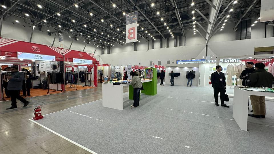 Cover image for Thanh Hà H.A