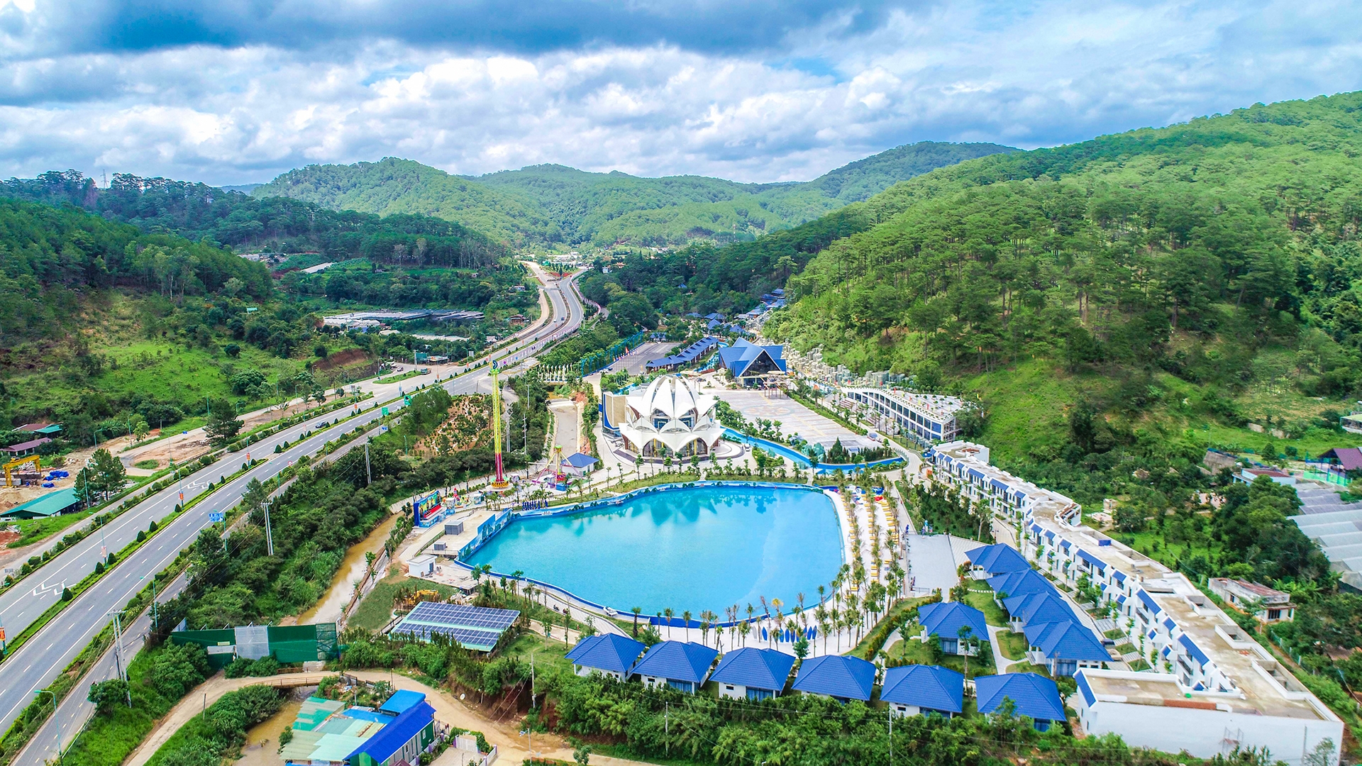 Cover image for ĐÔI DÉP