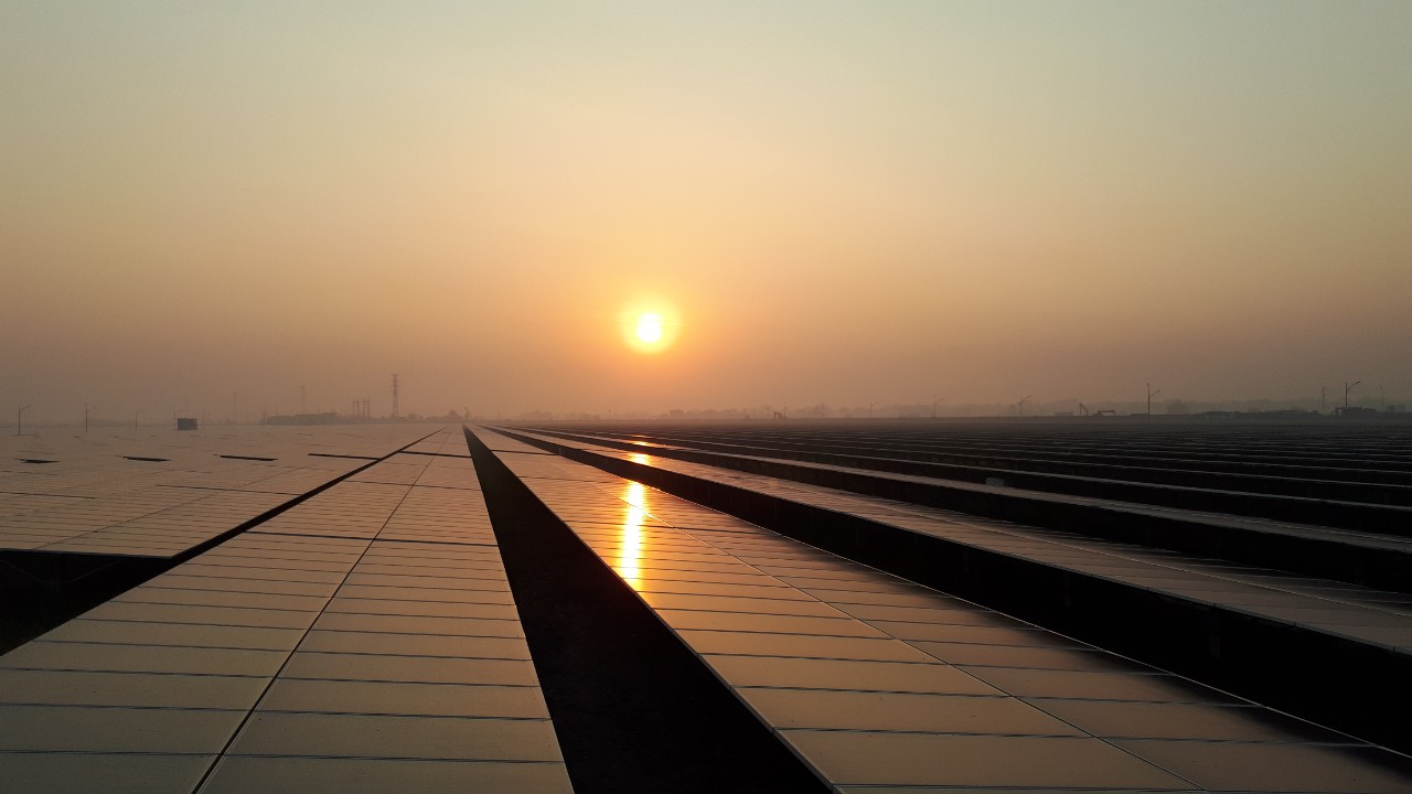 Cover image for Cơ Điện Tuyên Lâm