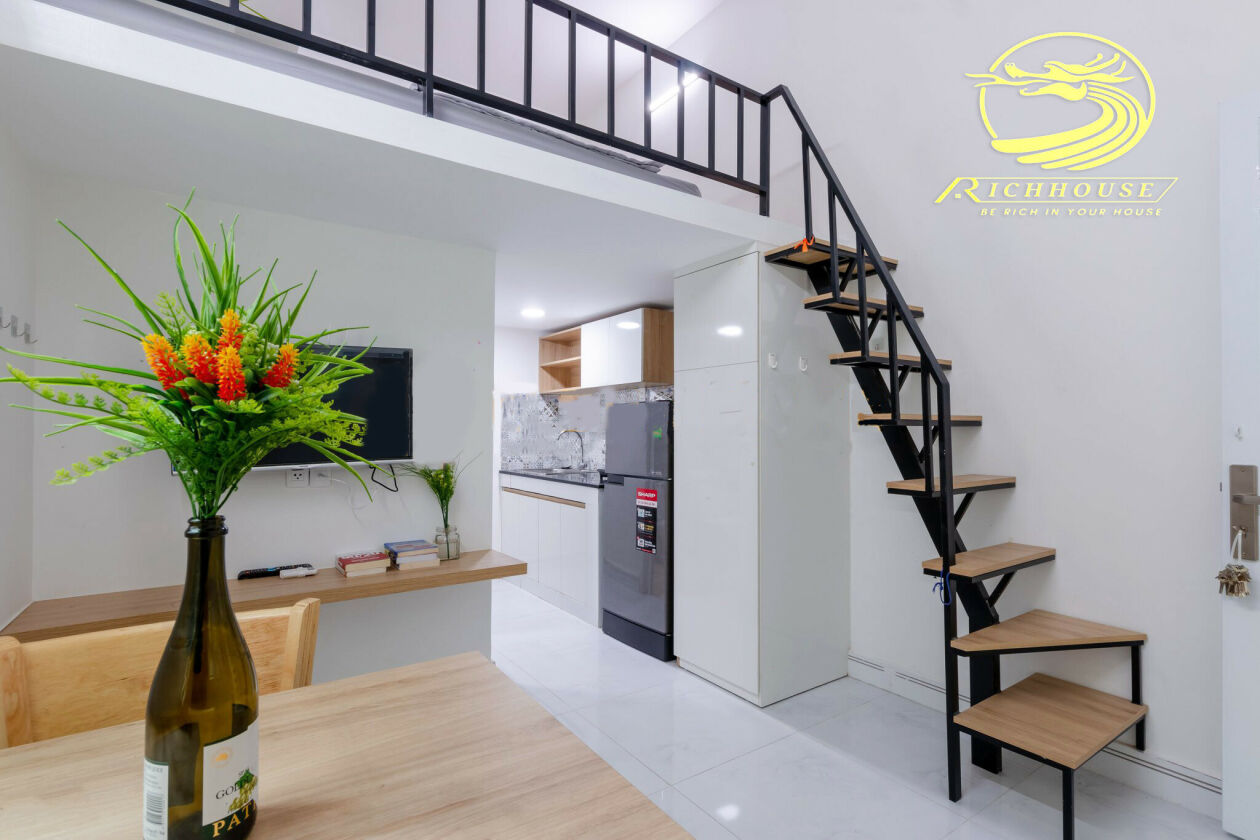 Cover image for CÔNG TY GIAO NHẬN TOÀN CẦU RICHFIELD