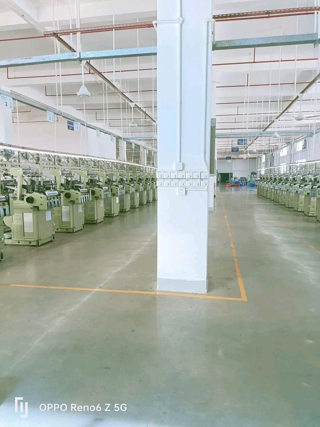 Cover image for R&S International