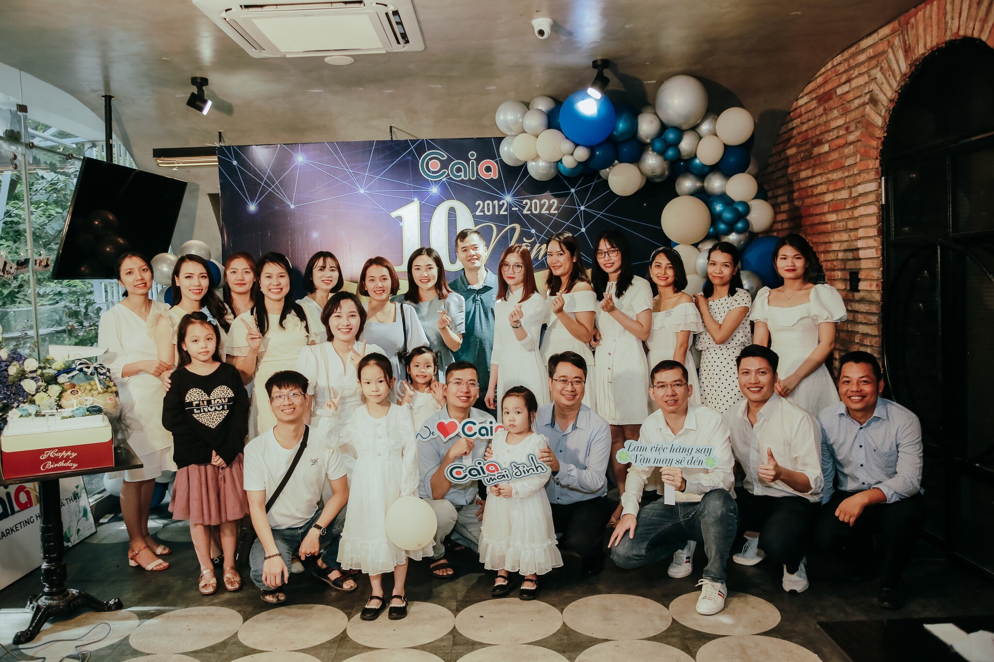 Cover image for CÔNG TY CỔ PHẦN CÔNG NGHỆ VÀ TRUYỀN THÔNG CAIA