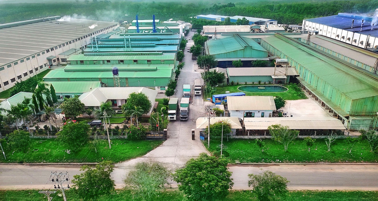 Cover image for Luyện Kim Thăng Long