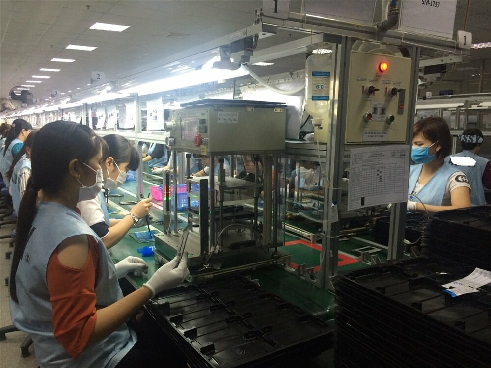 Cover image for Microtechno Vietnam