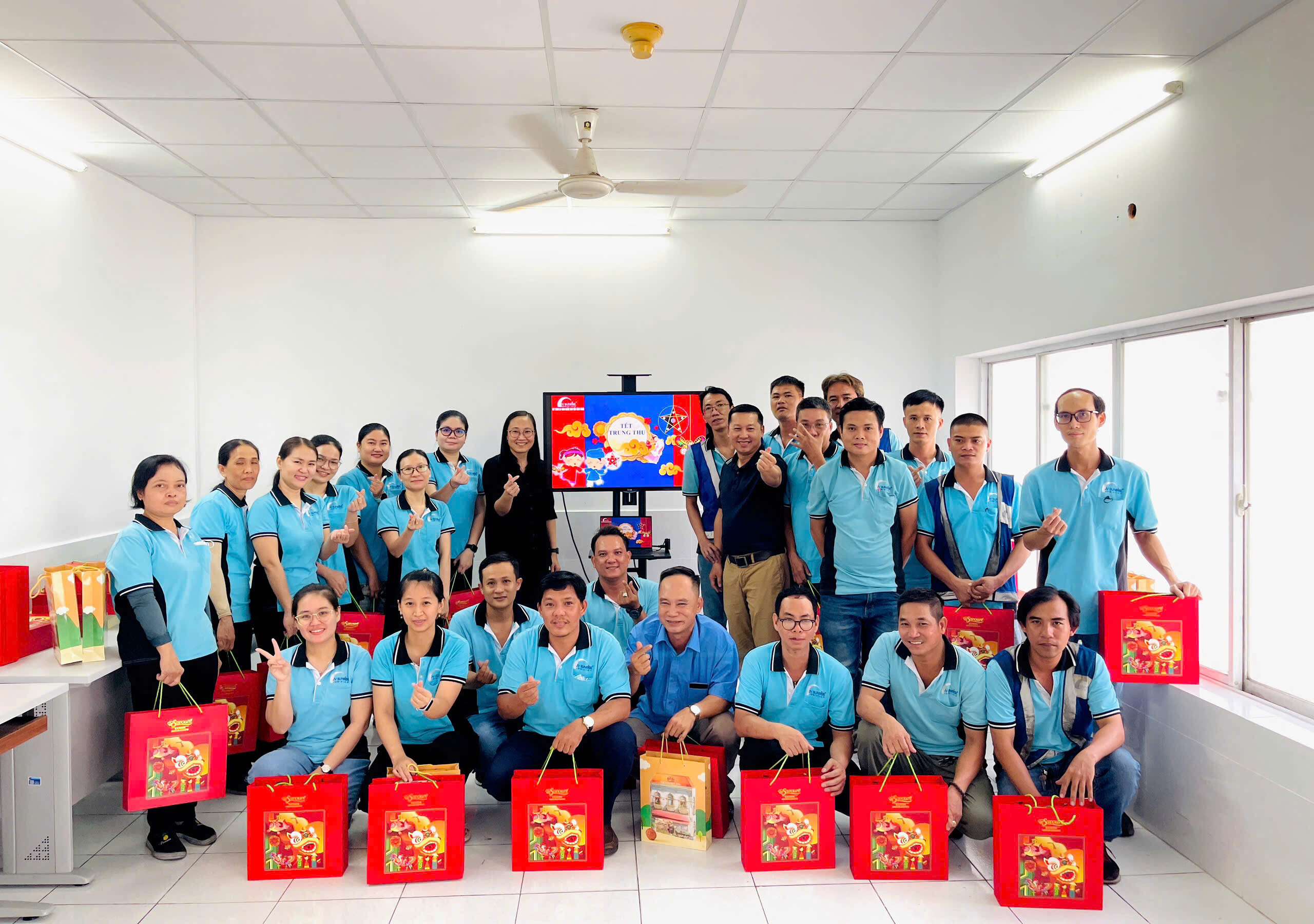 Cover image for Kho Vận Bình Minh