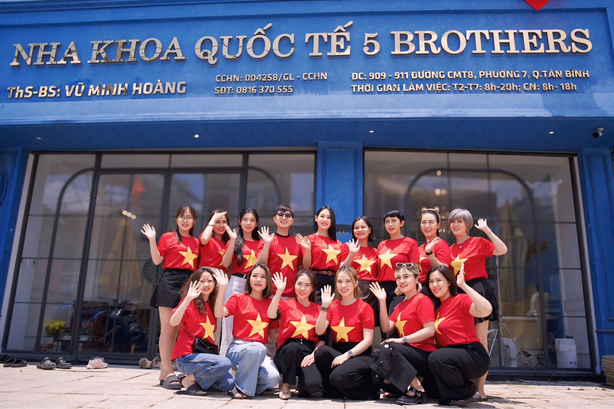 Cover image for NHA KHOA QUỐC TẾ 5BROTHERS