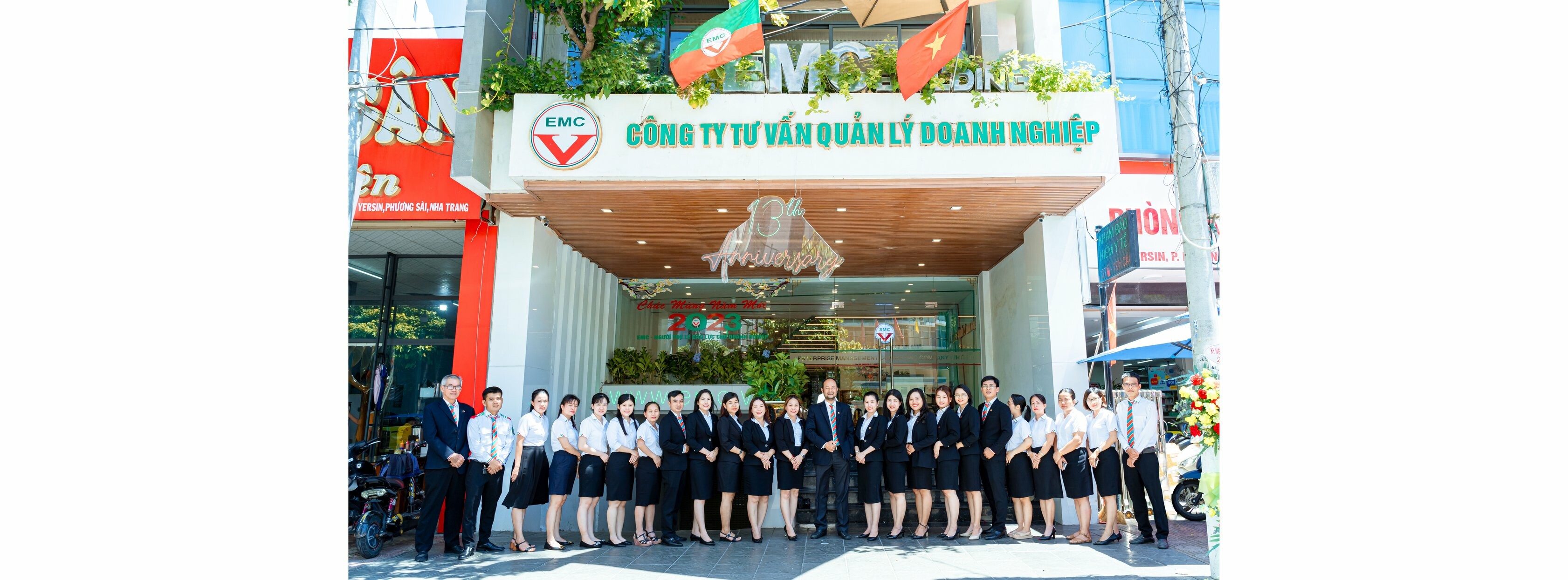 Cover image for Tư Vấn Quản Lý Doanh Nghiệp EMC