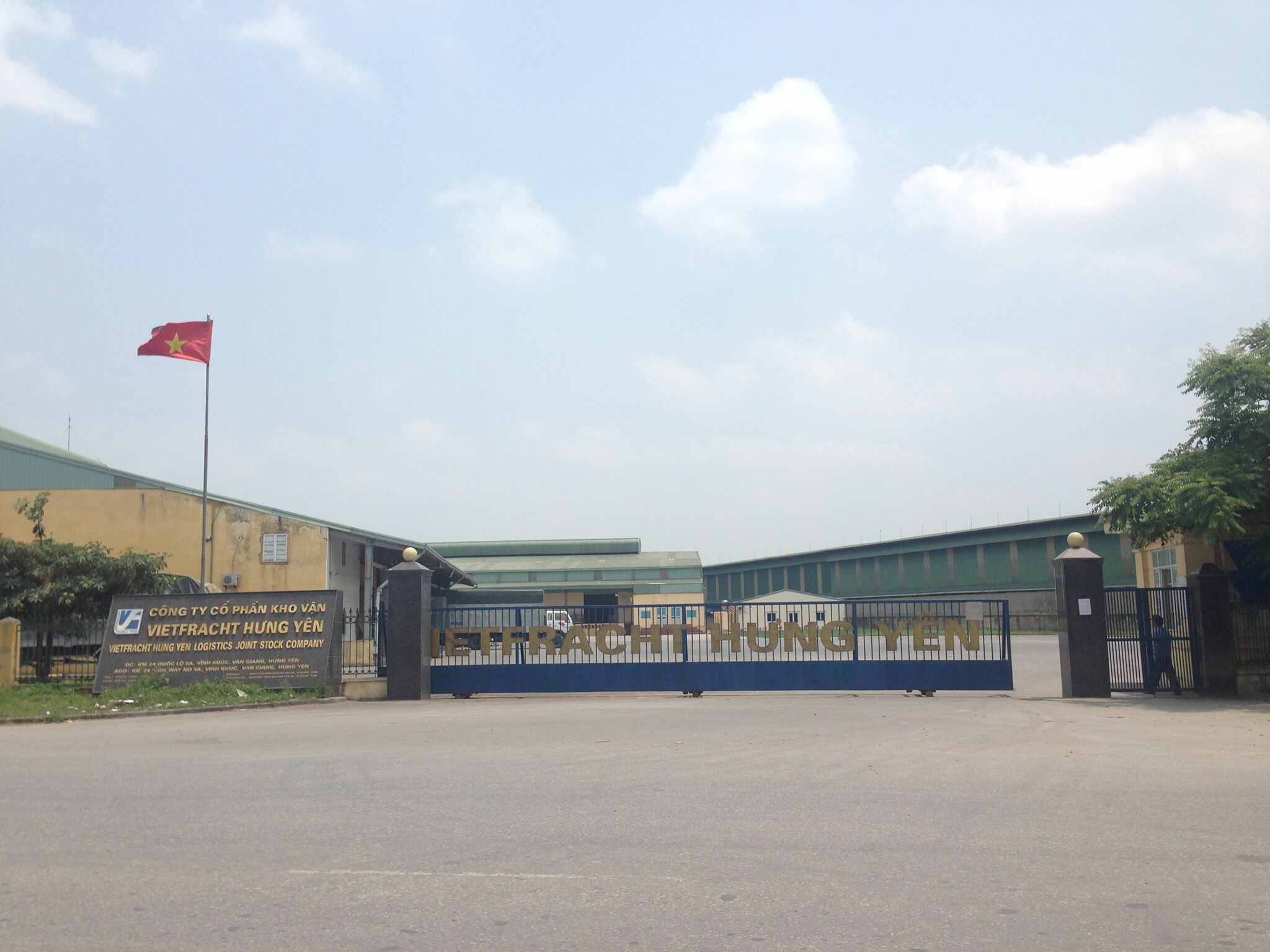 Cover image for Vận tải và Thuê tàu (Vietfracht)