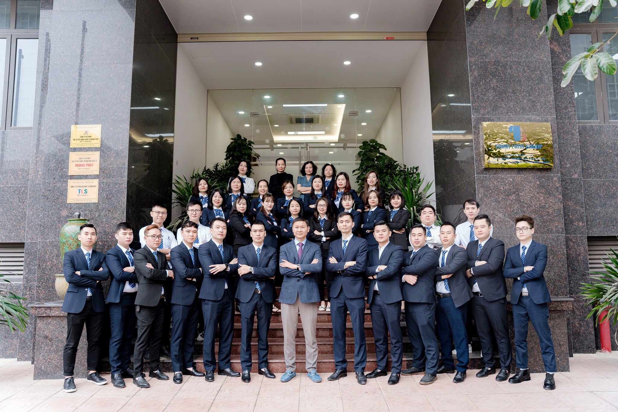 Cover image for Tập Đoàn Đầu Tư Thương Mại Thịnh Long