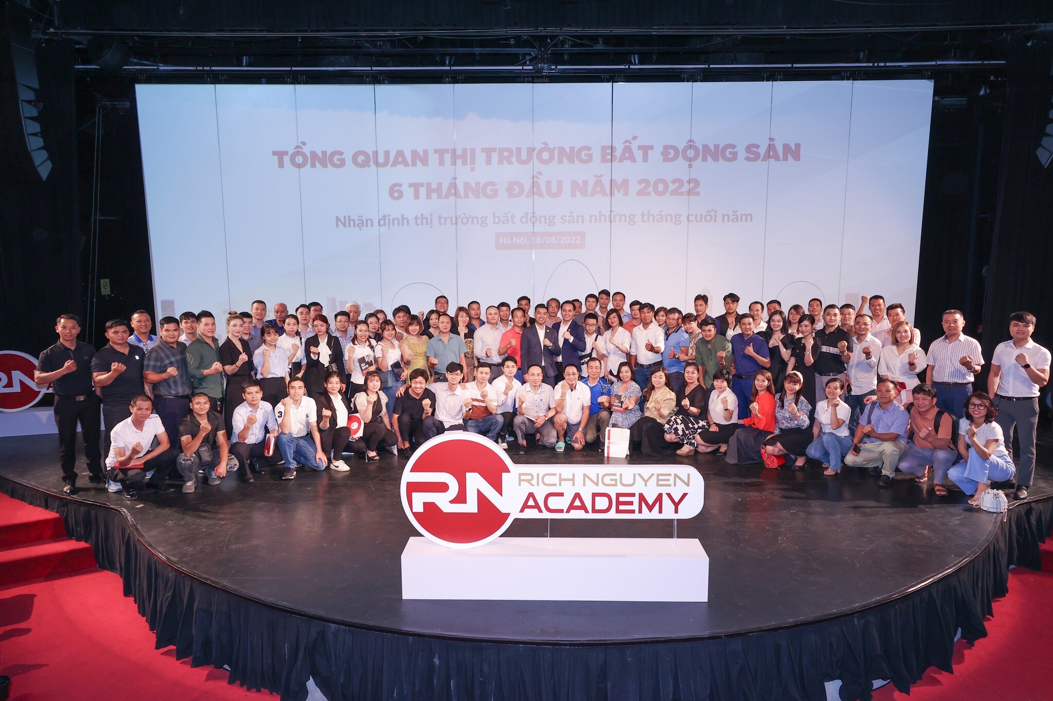 Cover image for Rich Nguyen Academy