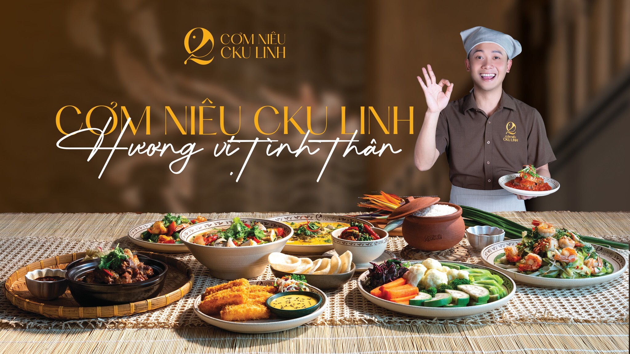 Cover image for CƠM NIÊU CKU LINH