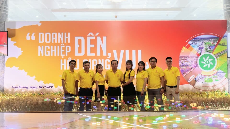 Cover image for Đại Việt