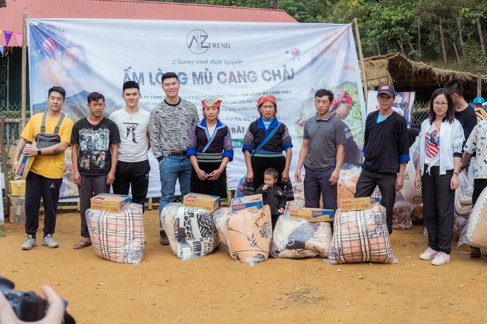 Cover image for AZGROUP