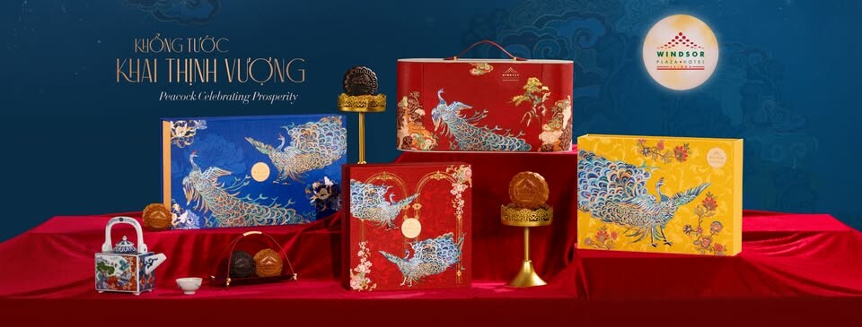 Cover image for Windsor Plaza Hotel