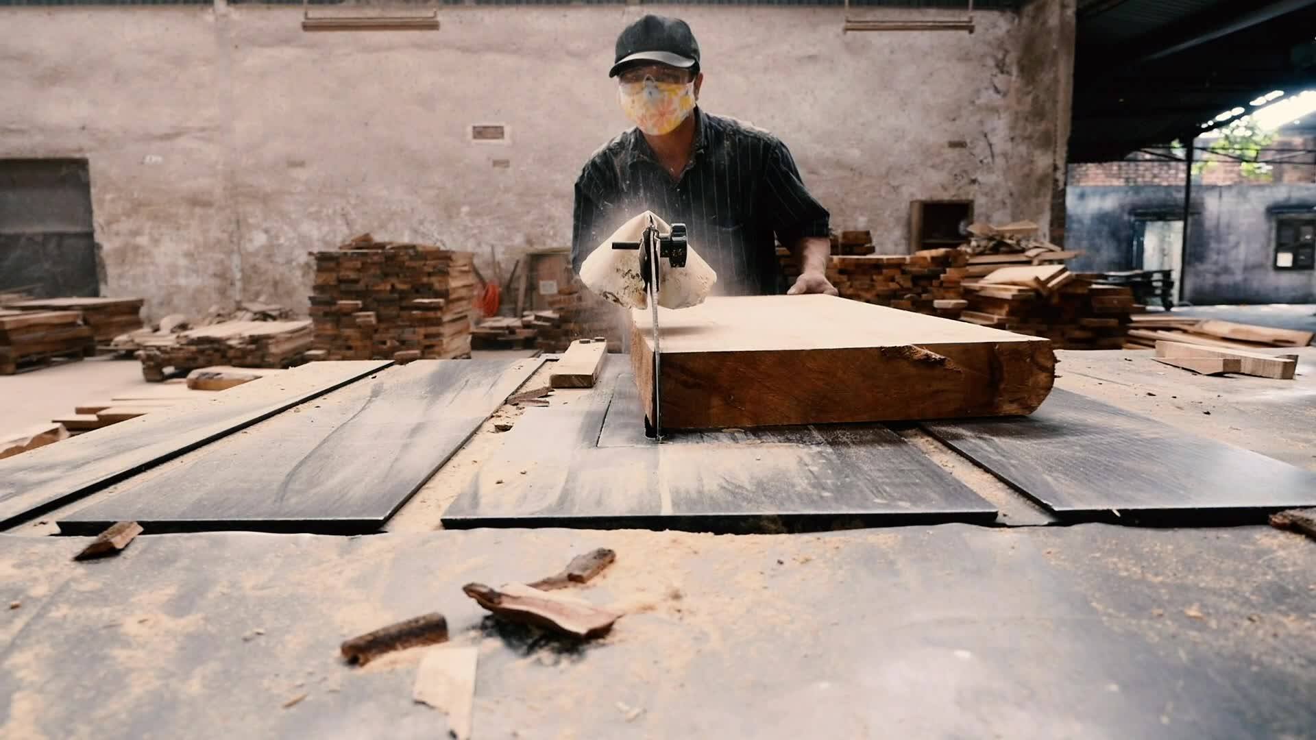 Cover image for Saigon Đồ Gỗ Quốc Tế ( S.M.I )