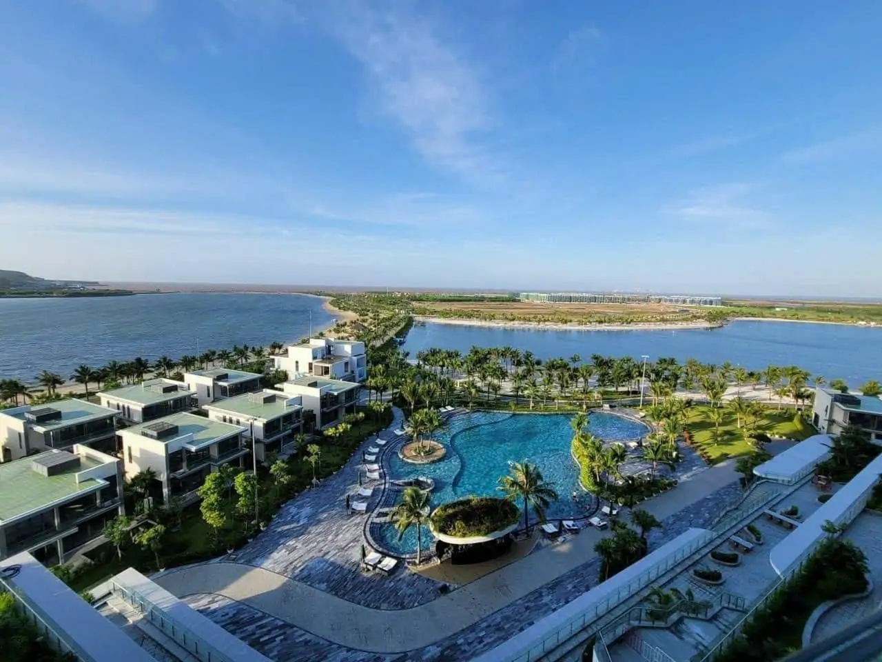 Cover image for DOI RONG