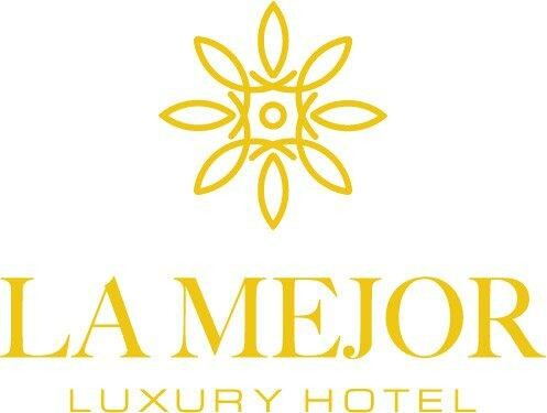 LA MEJOR HOTEL & SKY BAR