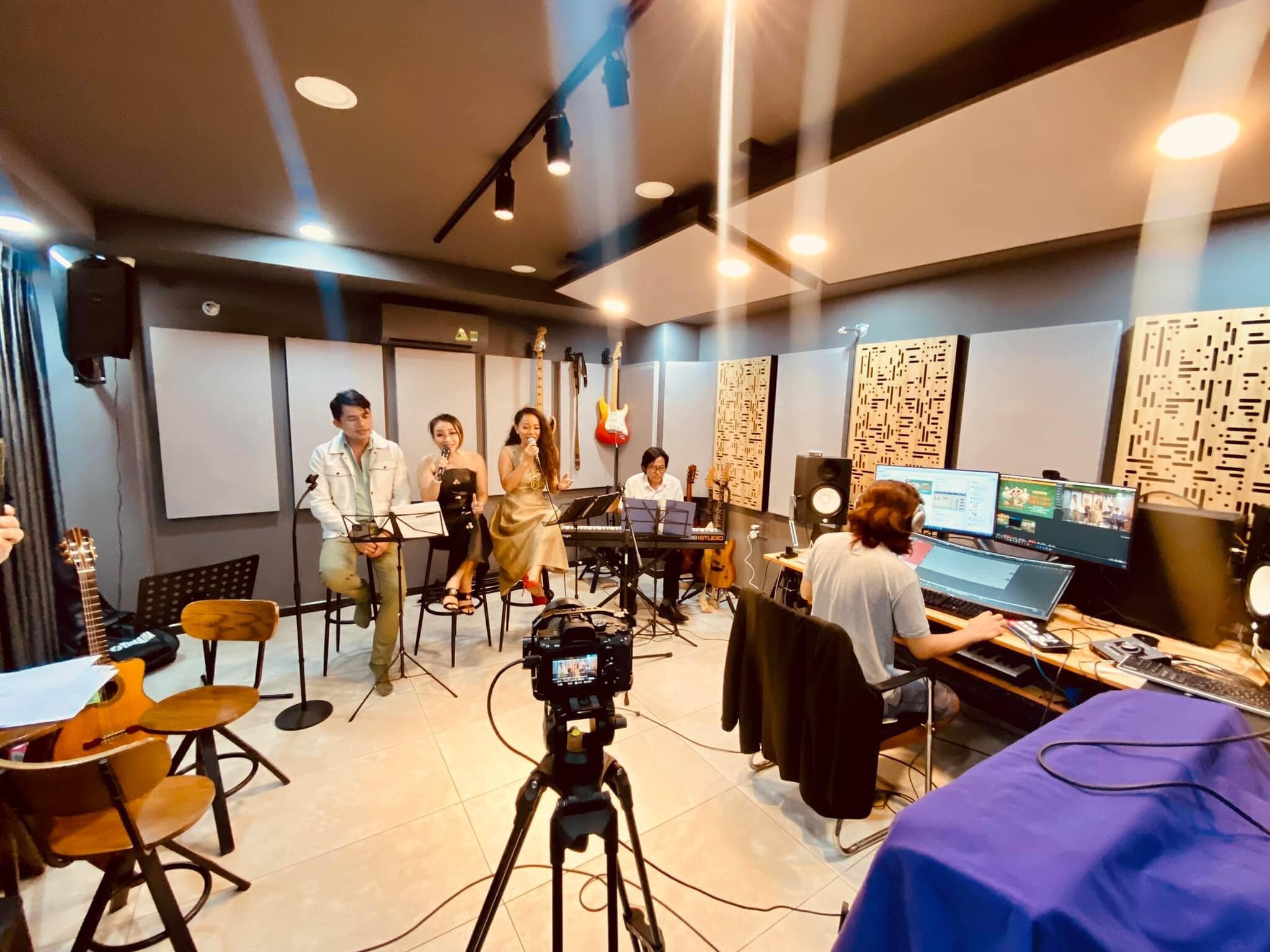 Truyền thông MiO 2