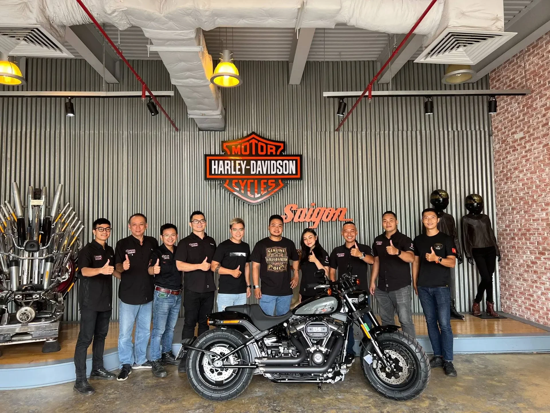 Viet Moto Retail J.S.C 1