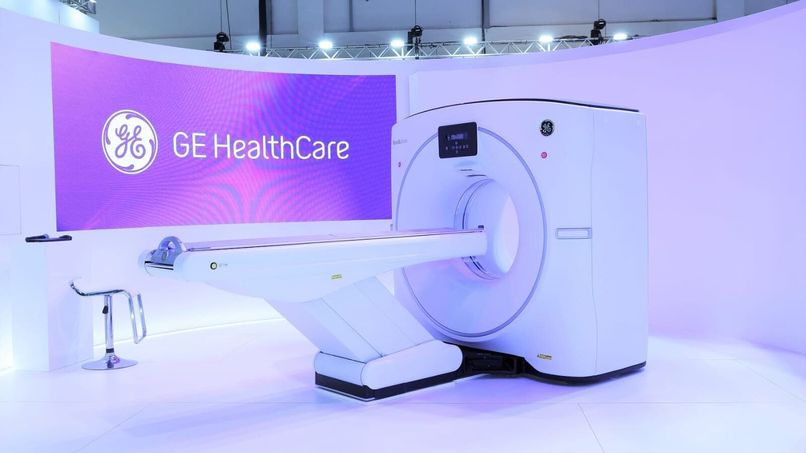 GE HealthCare 7