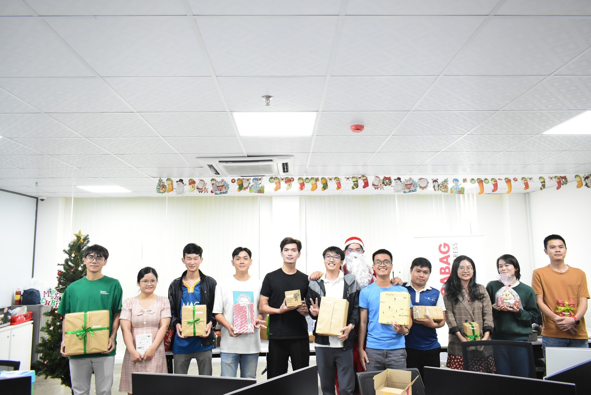 Mac Engineers Việt Nam 6