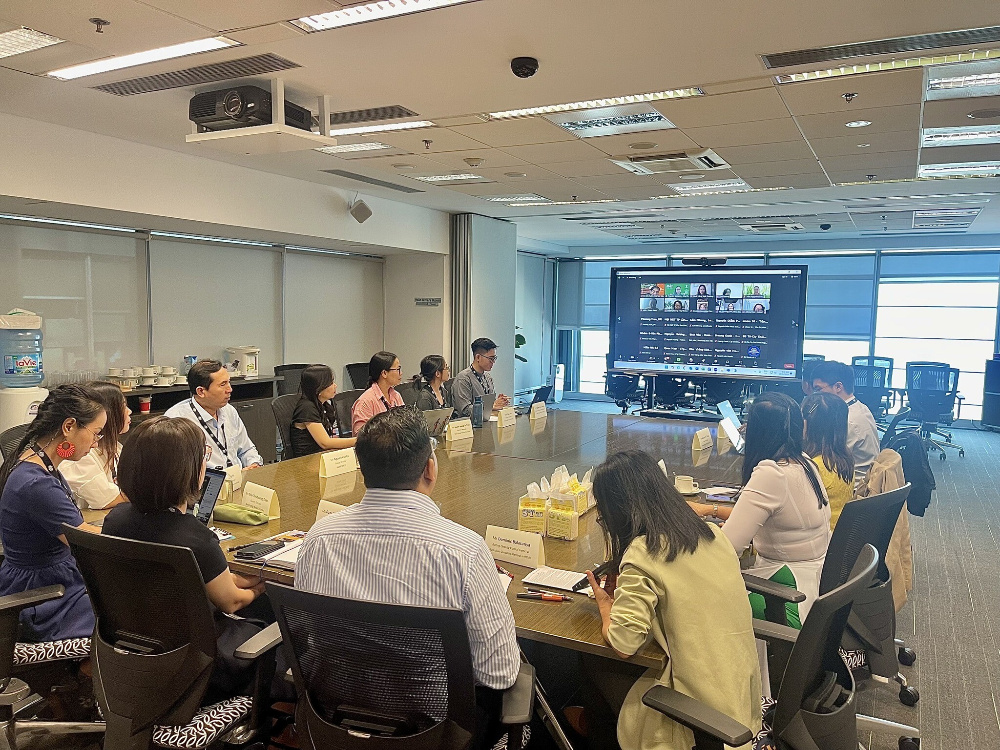 New Energy Nexus Việt Nam 1