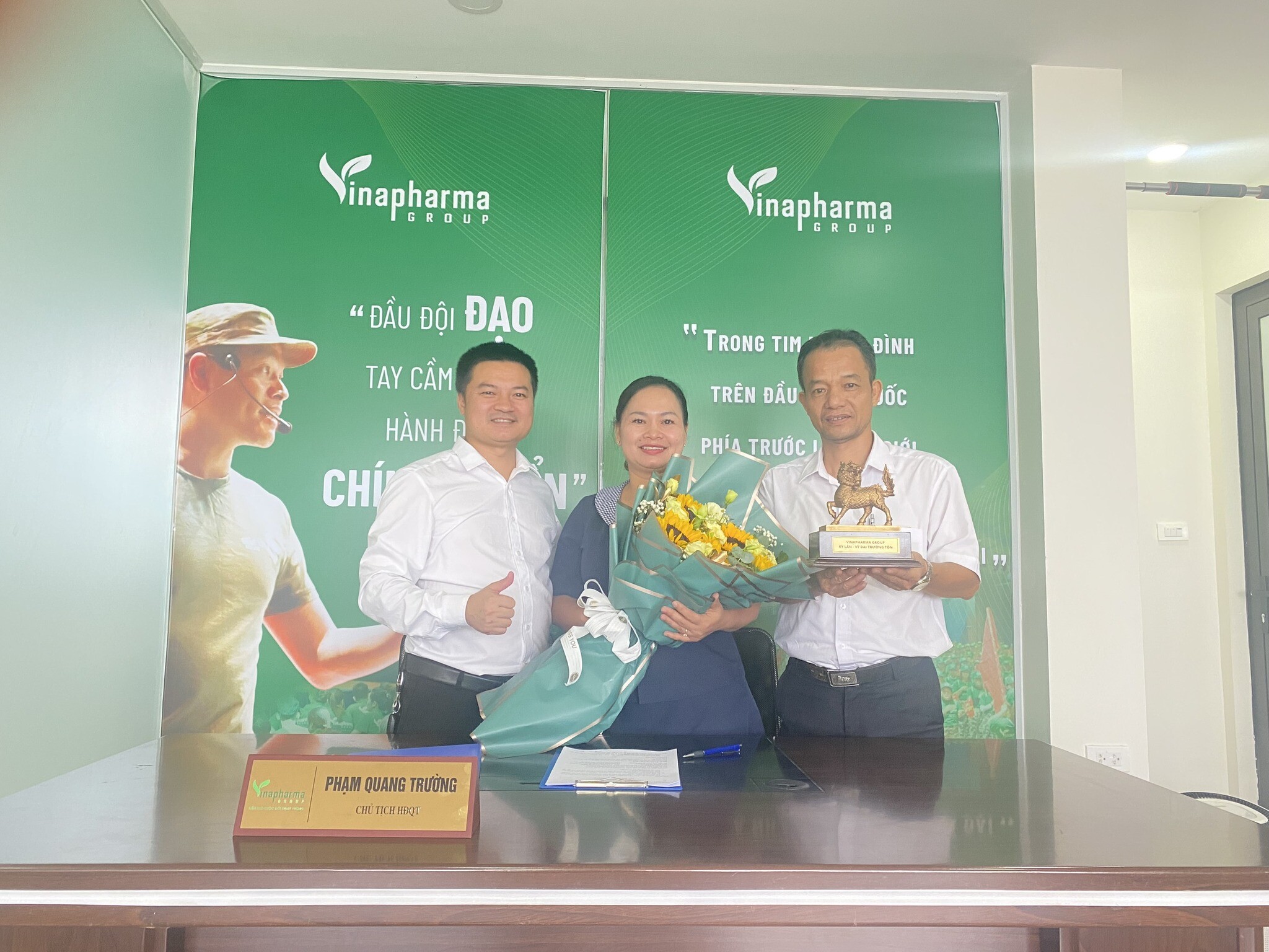 Dược Phẩm Vinapharma - Group 3