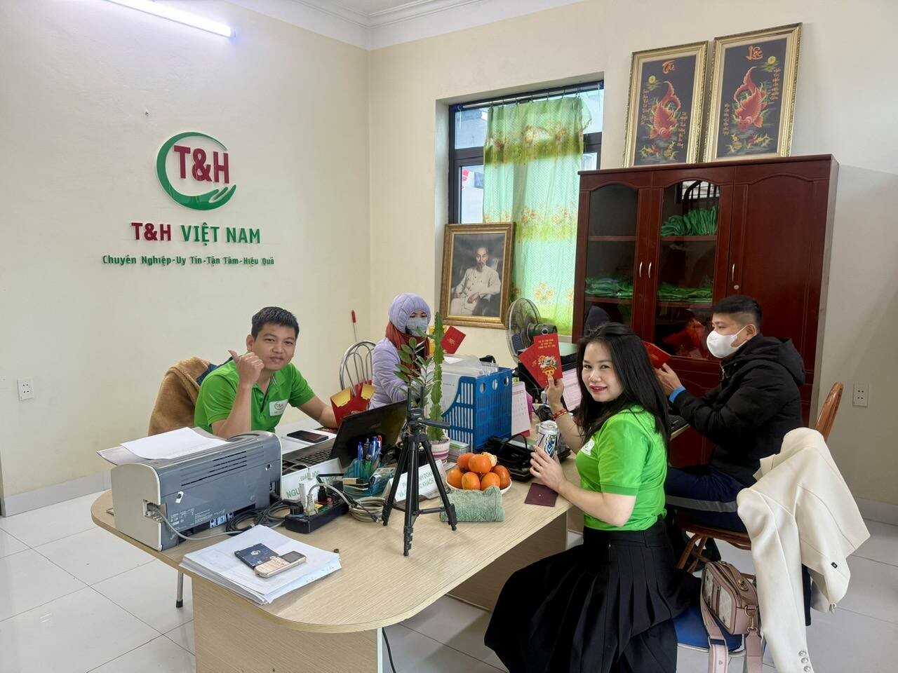 Công Ty Cổ Phần Dịch Vụ T&H Việt Nam 1