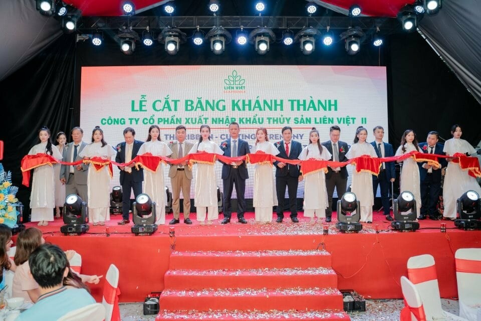 Tập Đoàn Thực phẩm Liên Việt Xanh 1