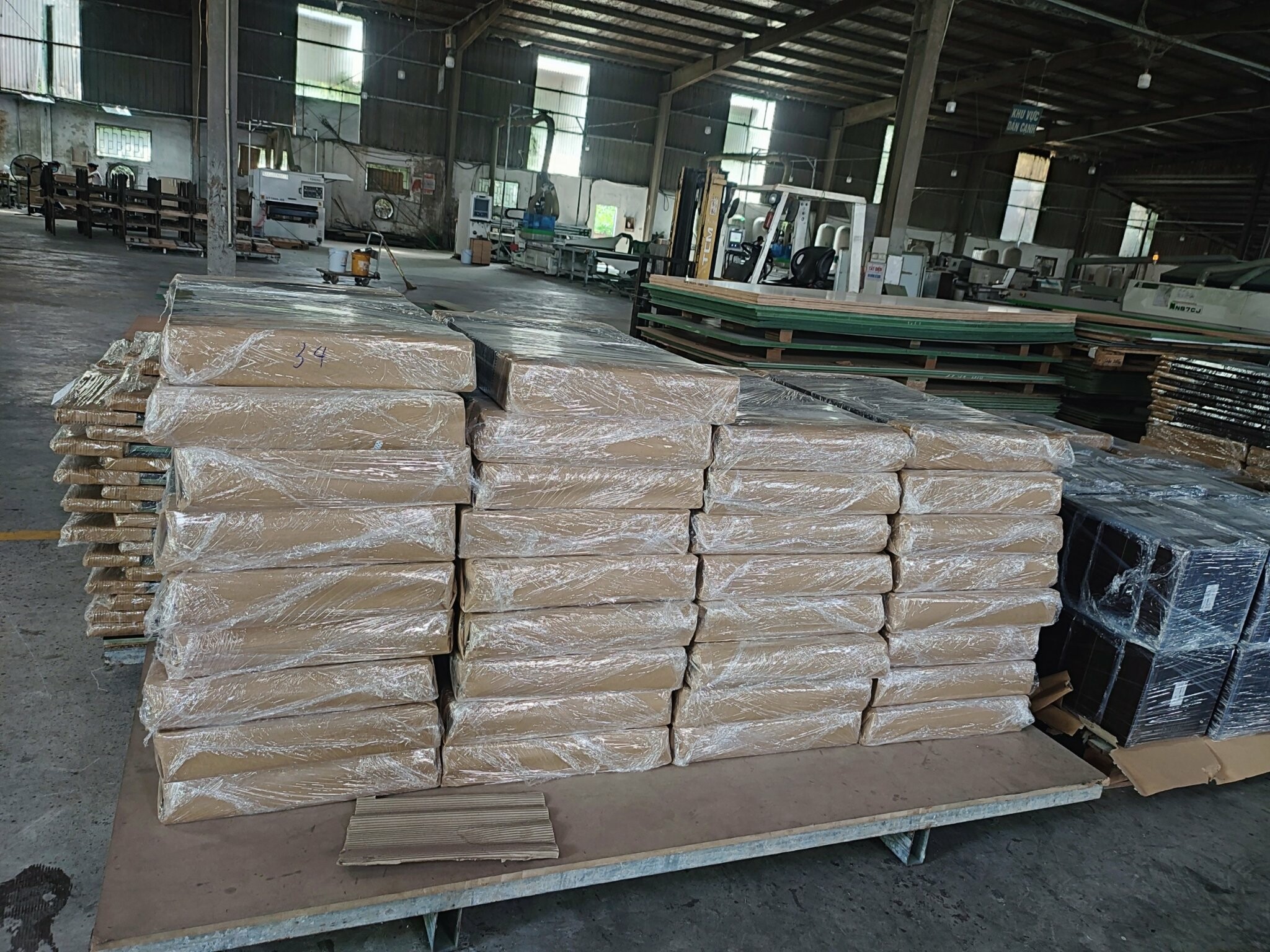 Đầu tư và Phát Triển Visun Holdings 1