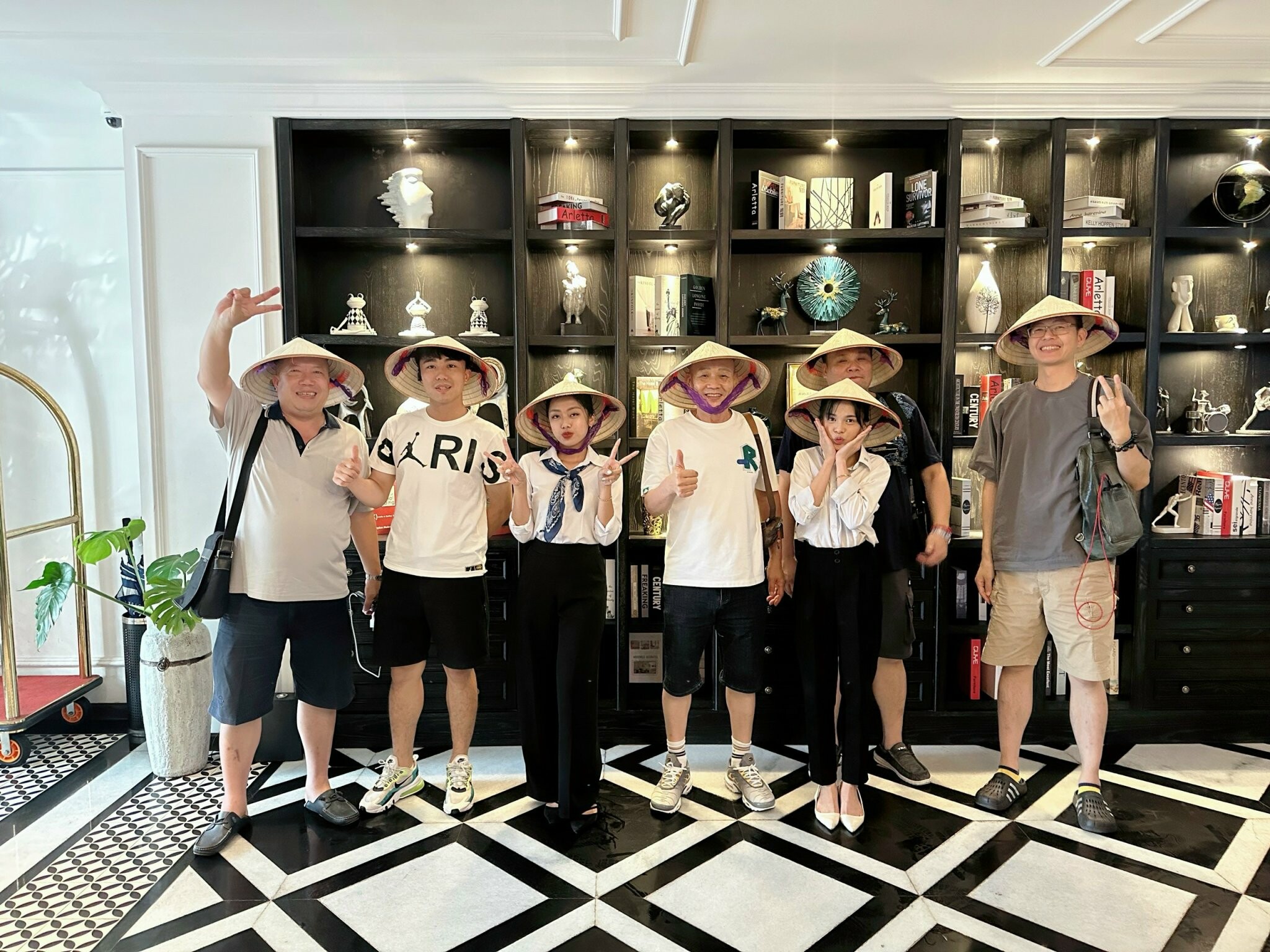 W-invest - Khách Sạn D’melin 6