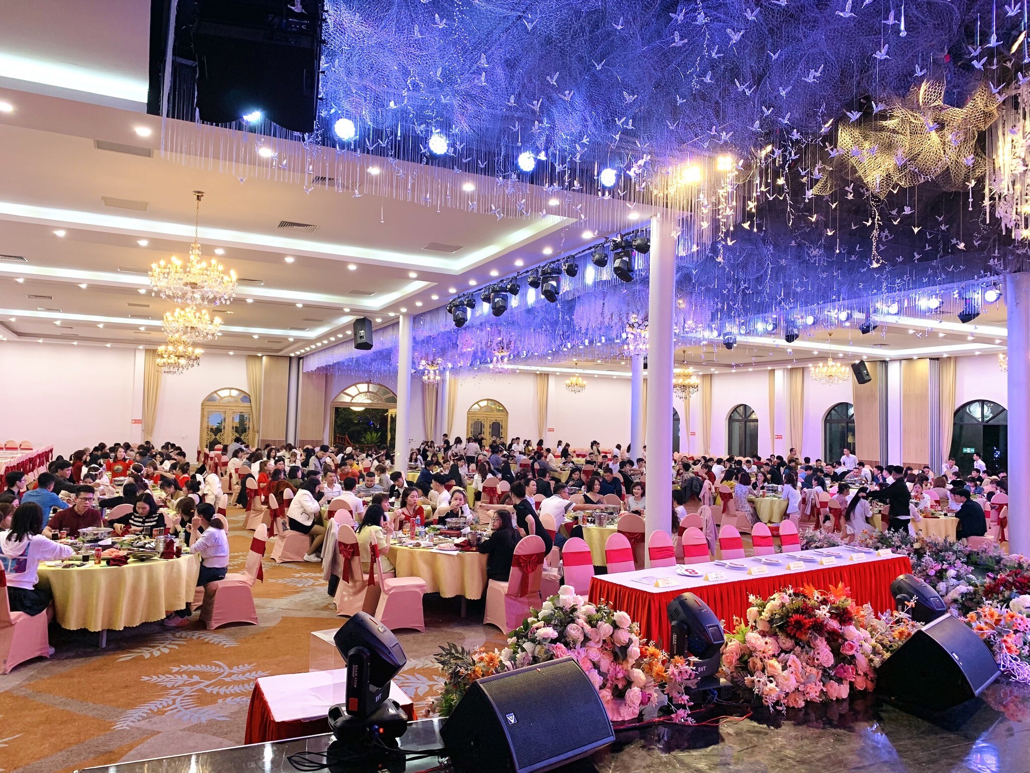 Làng Du Lịch Sinh Thái Sen Hồ 6