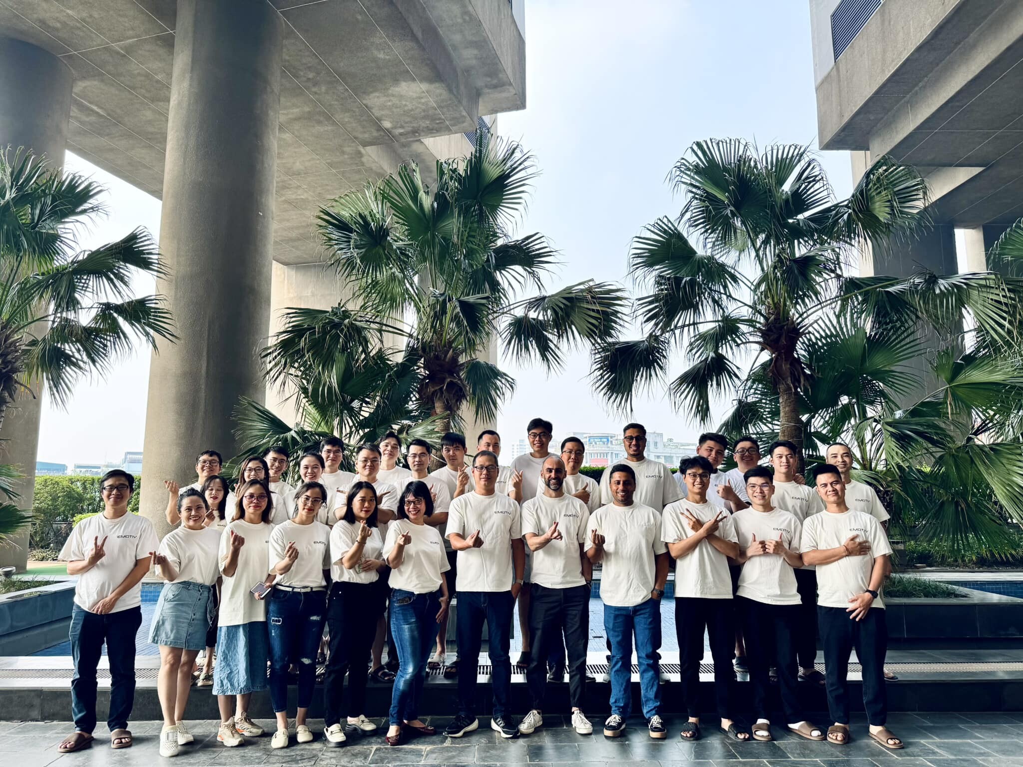 EMOTIV TECHNOLOGY VIETNAM 8