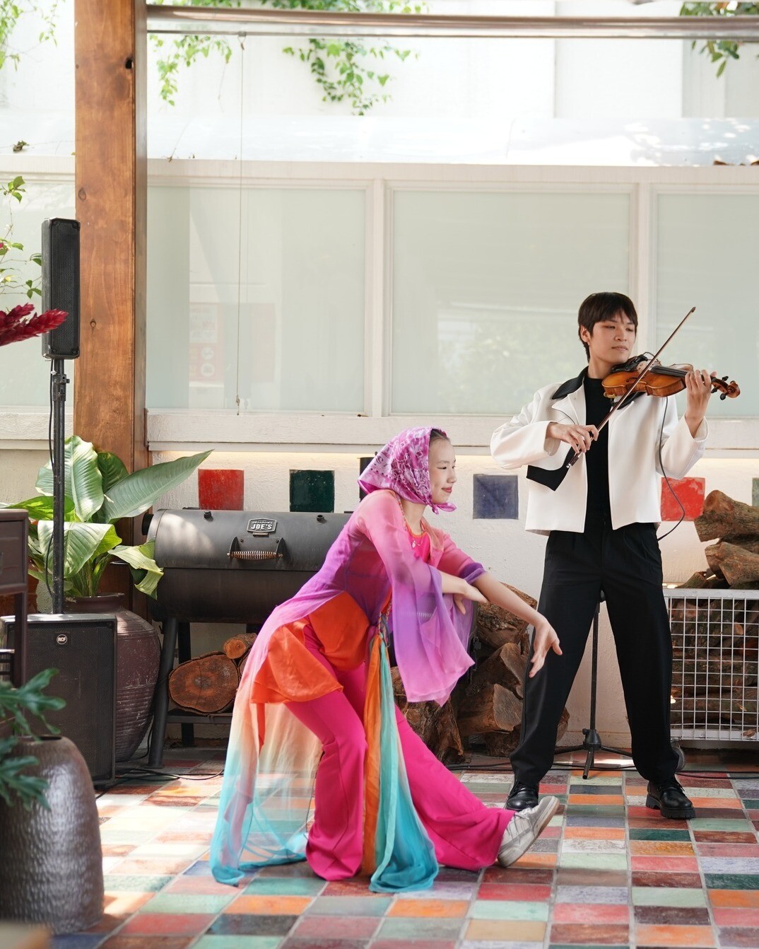 Nhà hàng Born Fire 5