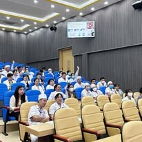 THƯƠNG MẠI VÀ ĐẦU TƯ Y TẾ Y VIỆT 8