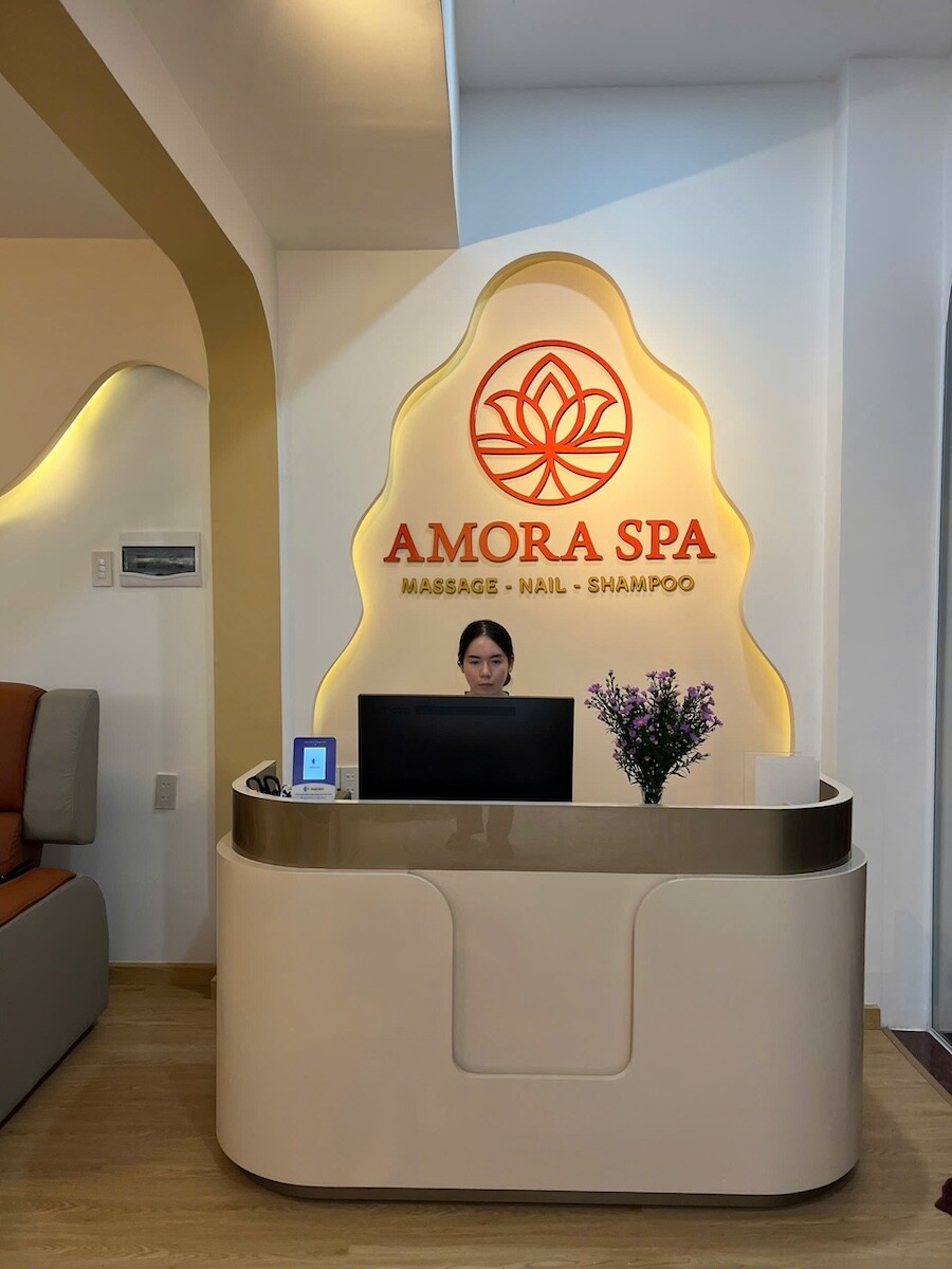 AMORA SPA 4