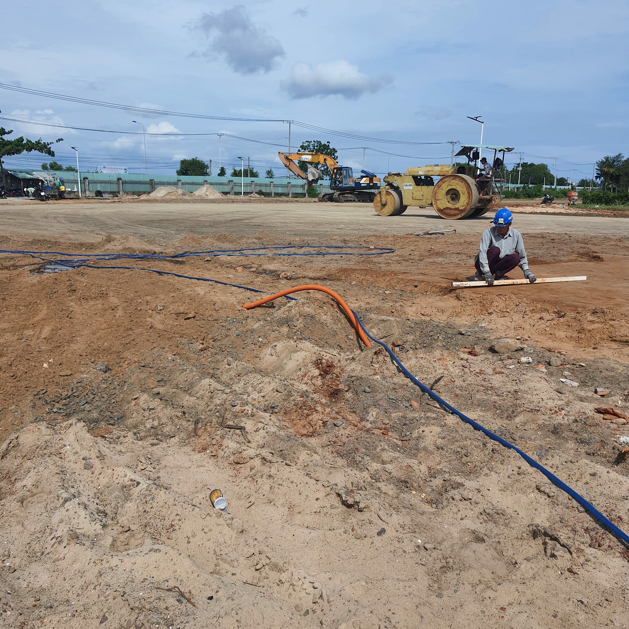 CƠ KHÍ XÂY DỰNG HUY HOÀNG 8