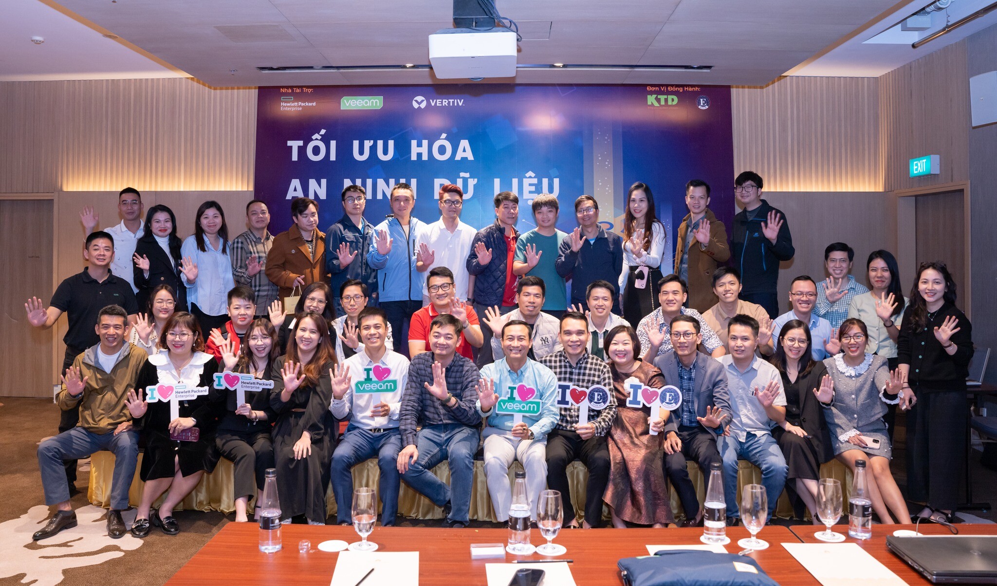 Công ty Công nghệ Elite 3