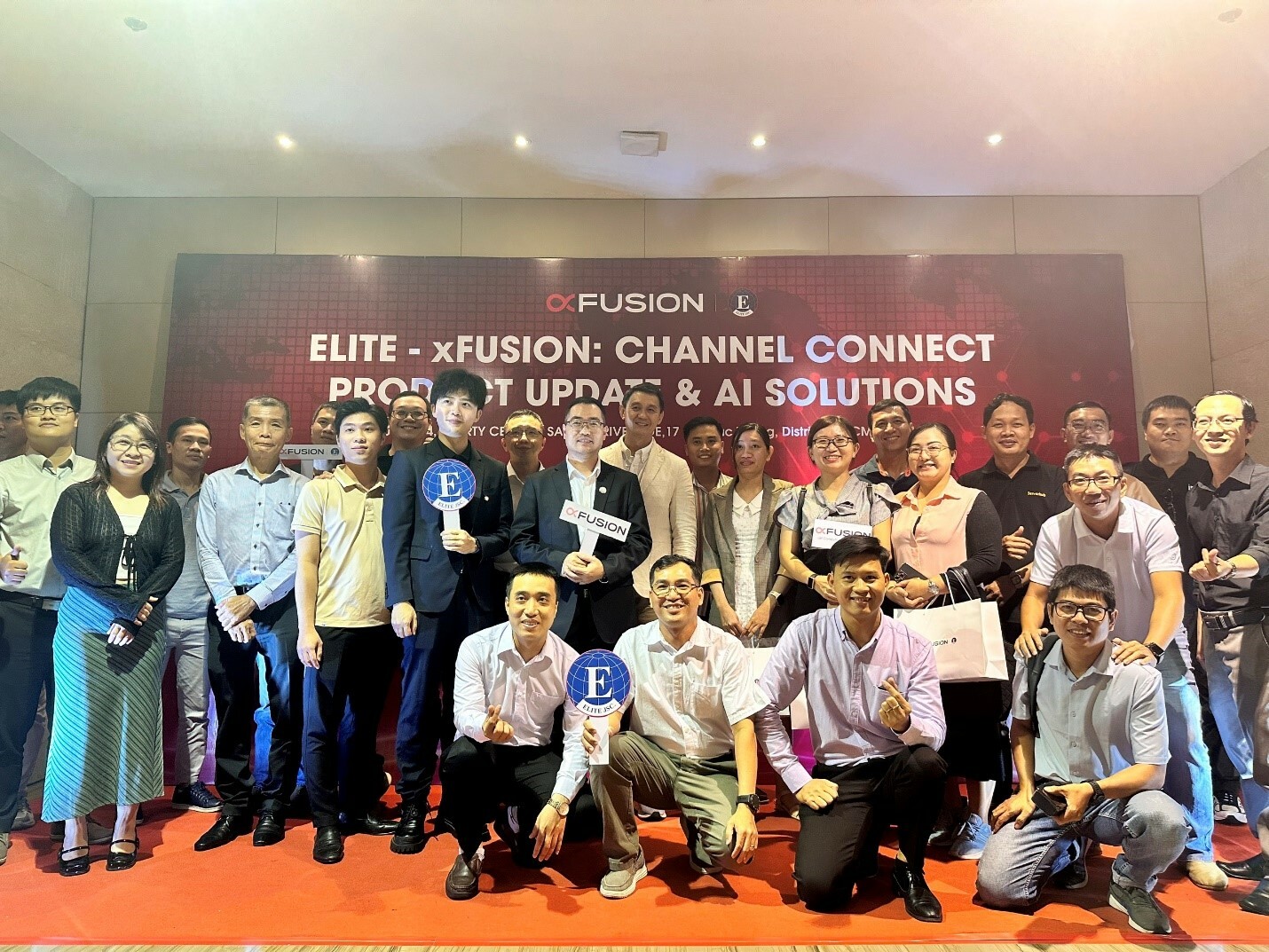 Công ty Công nghệ Elite 5