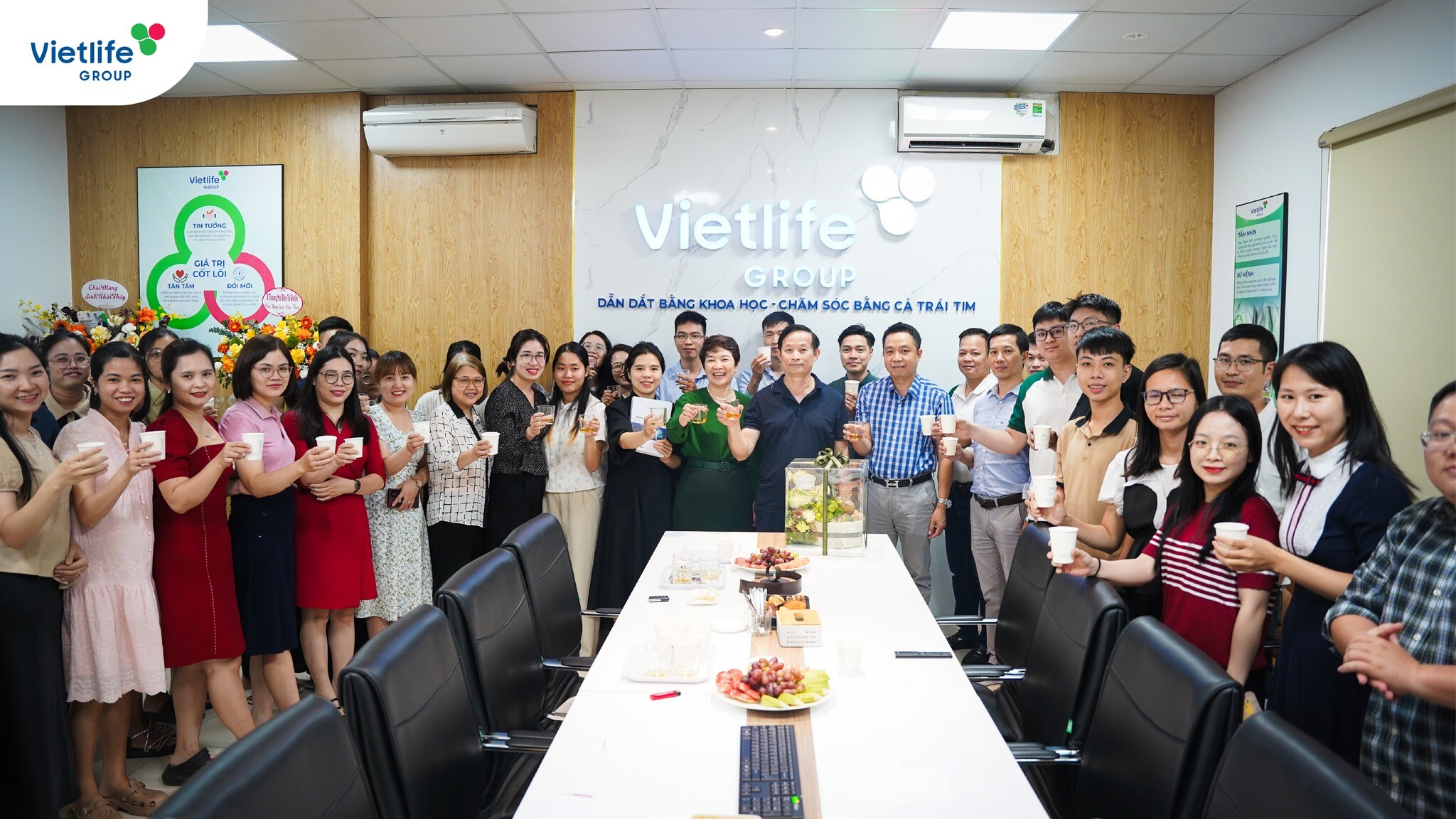 Y Dược Vietlife Group 3