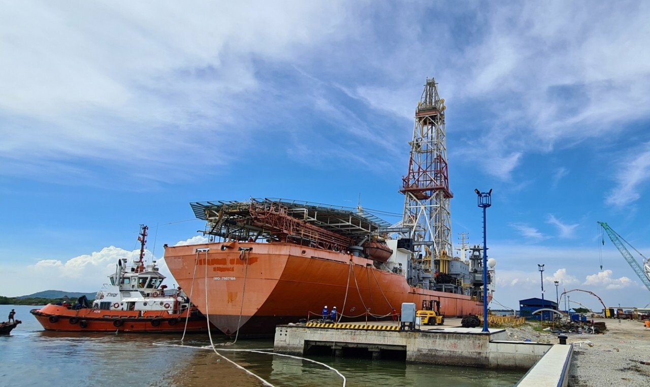 CẢNG ĐÔNG XUYÊN 9