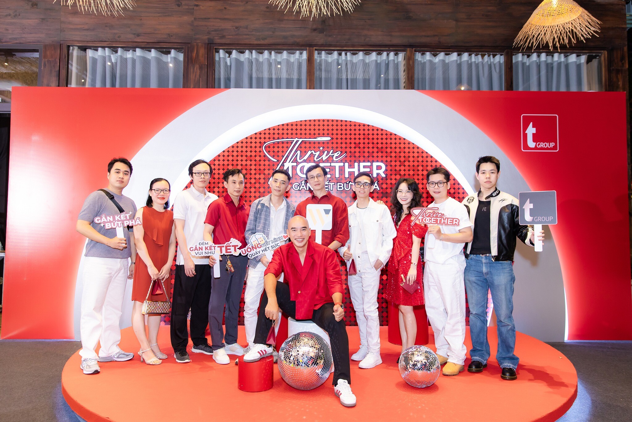 Xây dựng Bức Tường (The Wall Architecture Co., Ltd) 8