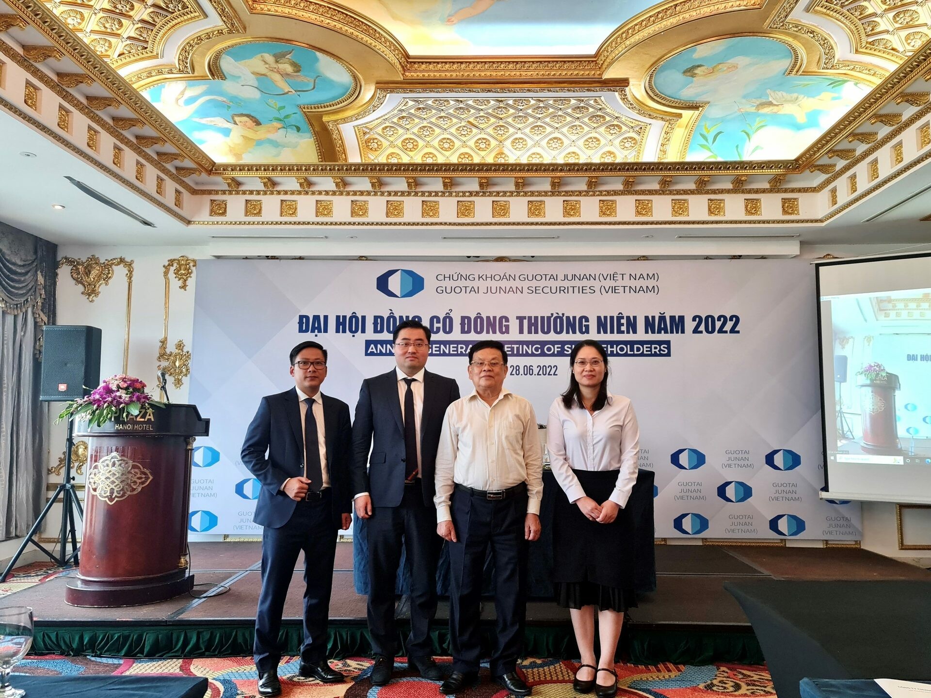 Chứng khoán Guotai Junan 3