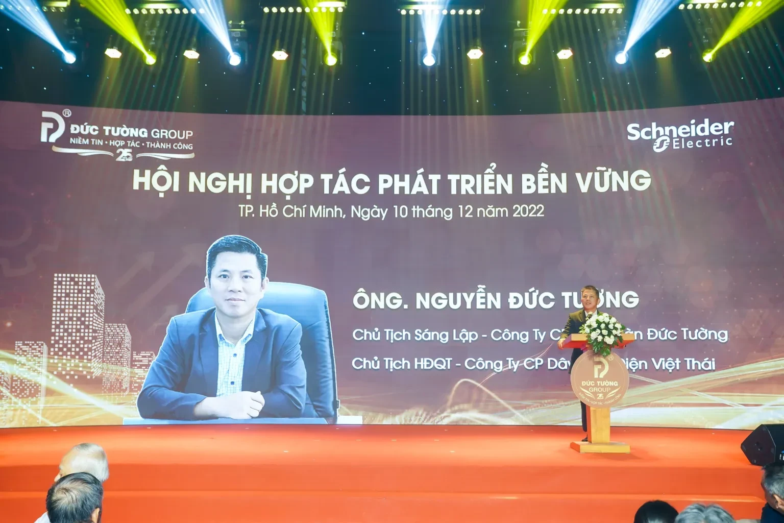 TẬP ĐOÀN ĐỨC TƯỜNG 3