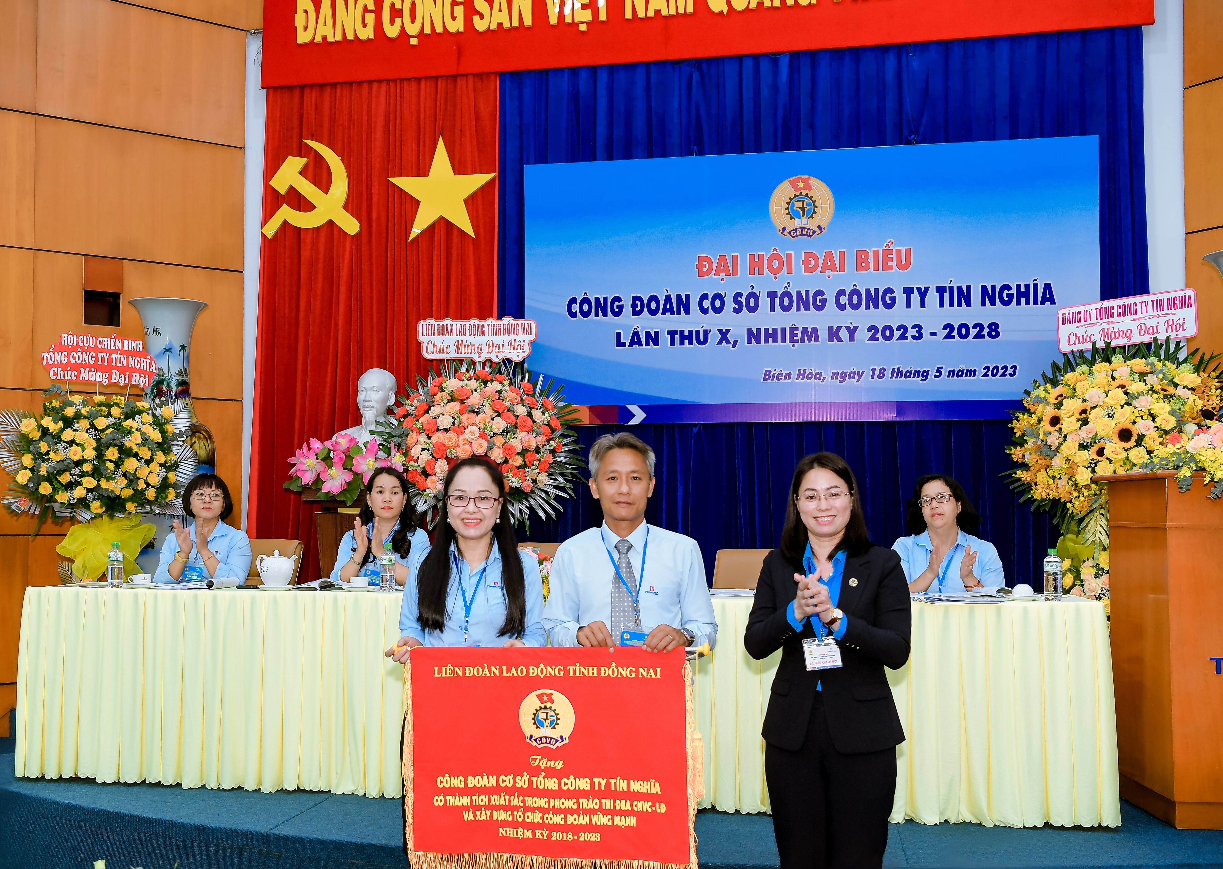 XĂNG DẦU TÍN NGHĨA 4