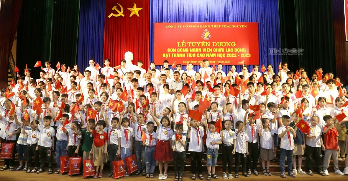 GANG THÉP THÁI NGUYÊN - TISCO 6